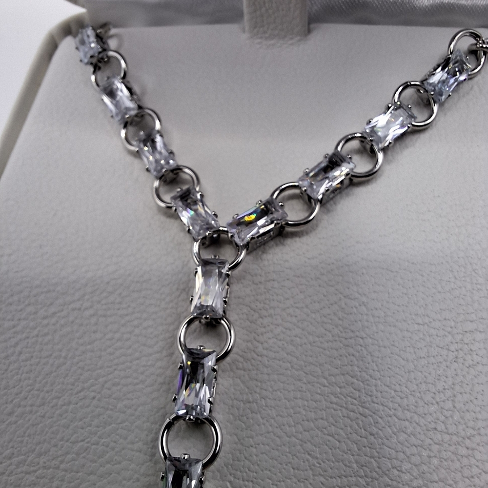 Boxed Swarovski Crystal Y-Drop Necklace – Nwt - Picture 5 of 8